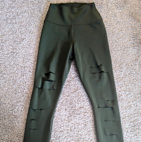 Alo Yoga Distressed HR Leggings - Picture 1 of 6